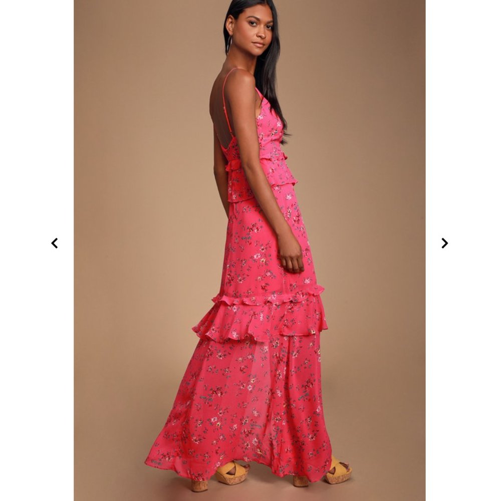 LULU'S NWOT Floral Print Ruffled Maxi Dress Size M